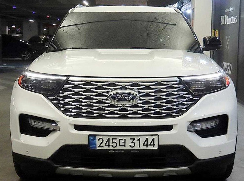 포드 익스플로러 3.0 AWD 플래티넘 사진 2
