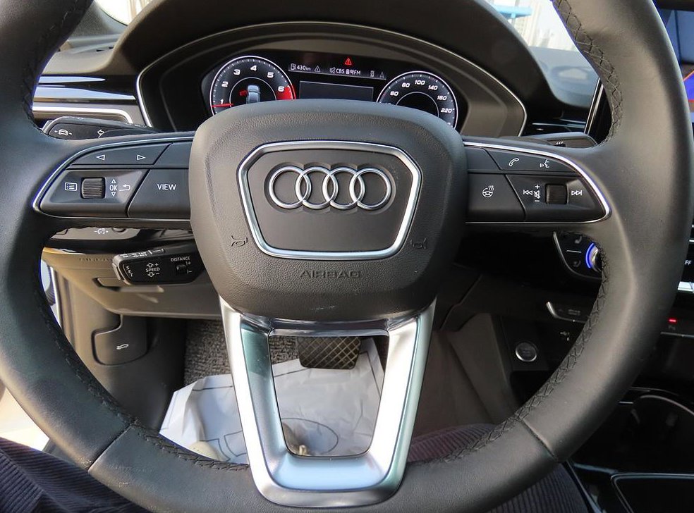 아우디 A4 40 TFSI 프리미엄 사진 11