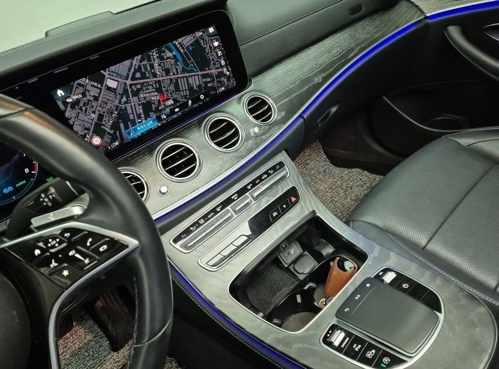 벤츠 E 클래스 E350 4MATIC 아방가르드 사진 10
