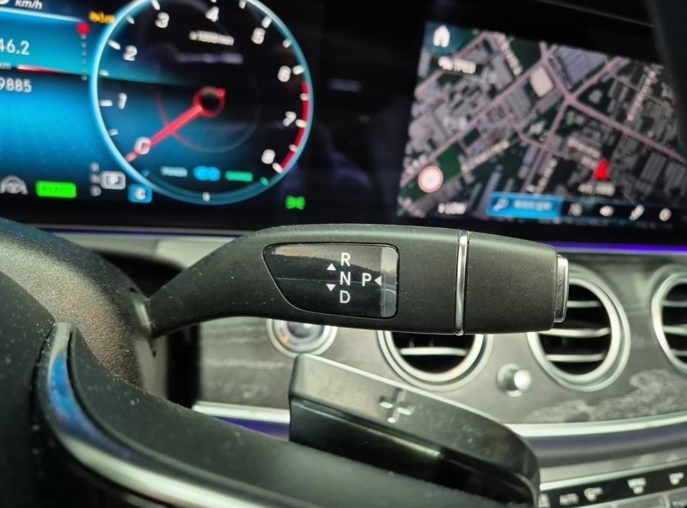 벤츠 E 클래스 E350 4MATIC 아방가르드 사진 8