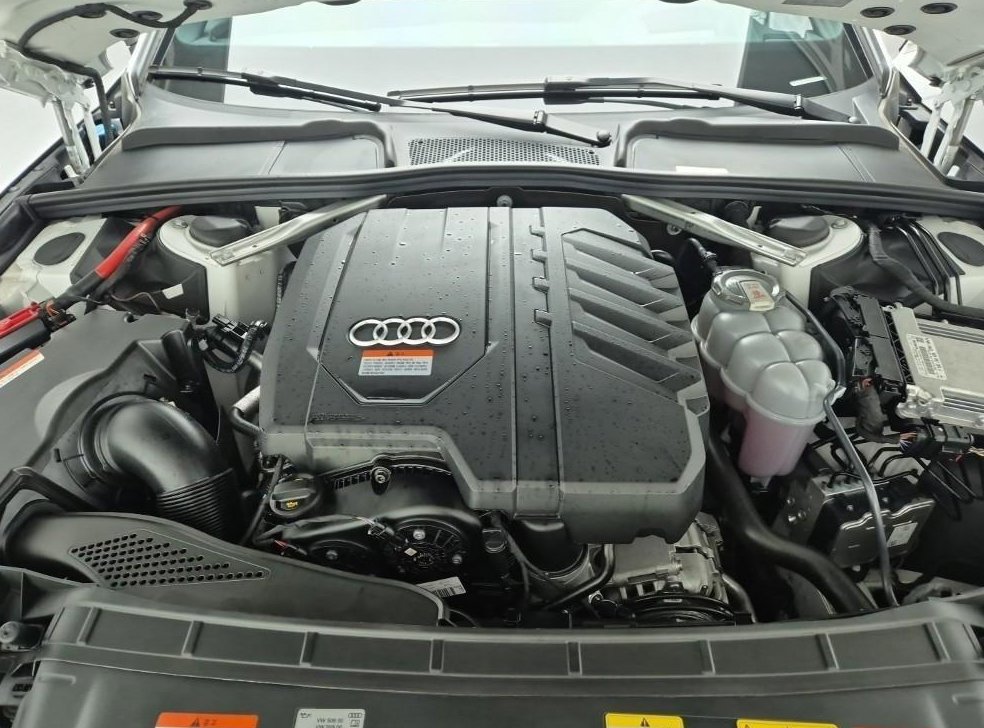아우디 A4 40 TFSI 프리미엄 사진 5