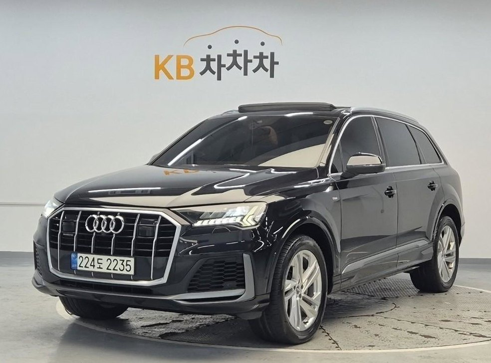 아우디 Q7 45 TDI 콰트로 프리미엄