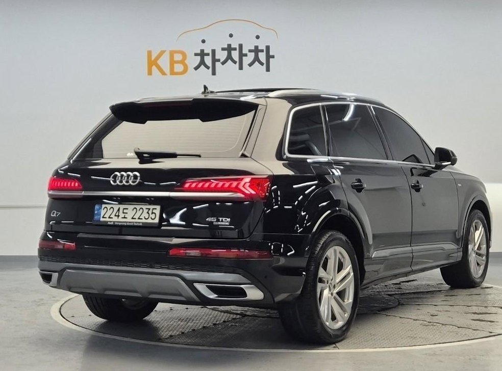 아우디 Q7 45 TDI 콰트로 프리미엄 사진 4
