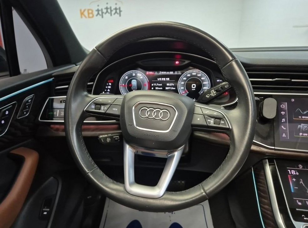 아우디 Q7 45 TDI 콰트로 프리미엄 사진 8