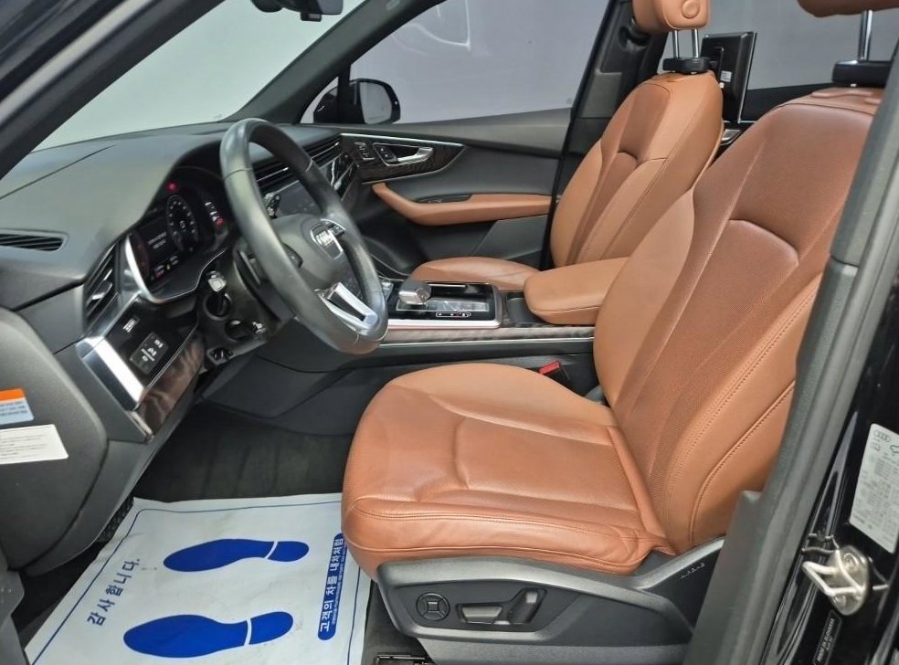 아우디 Q7 45 TDI 콰트로 프리미엄 사진 9