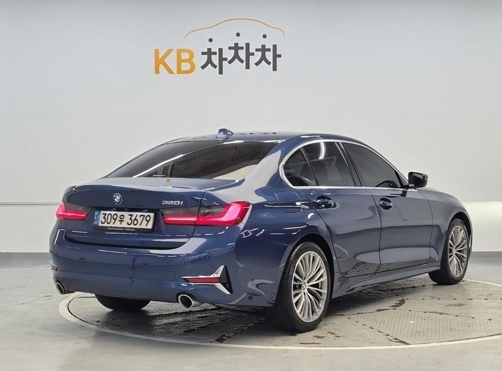 BMW 3시리즈 320i 럭셔리 사진 3