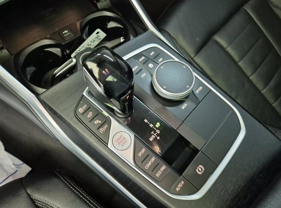 BMW 3시리즈 320i 럭셔리 사진 8