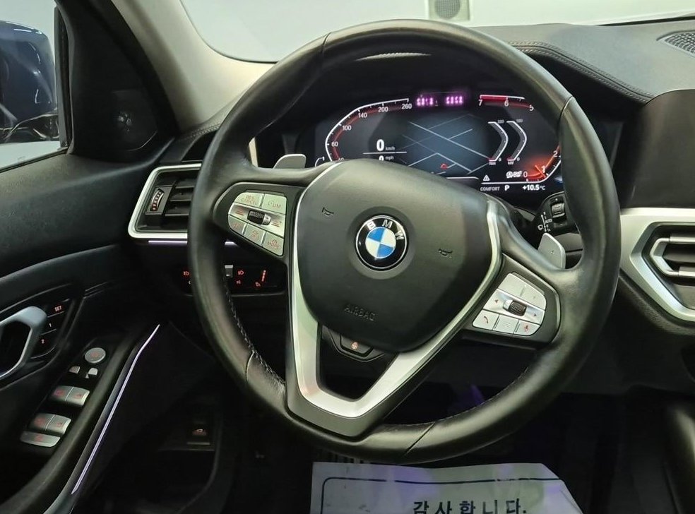 BMW 3시리즈 320i 럭셔리 사진 9