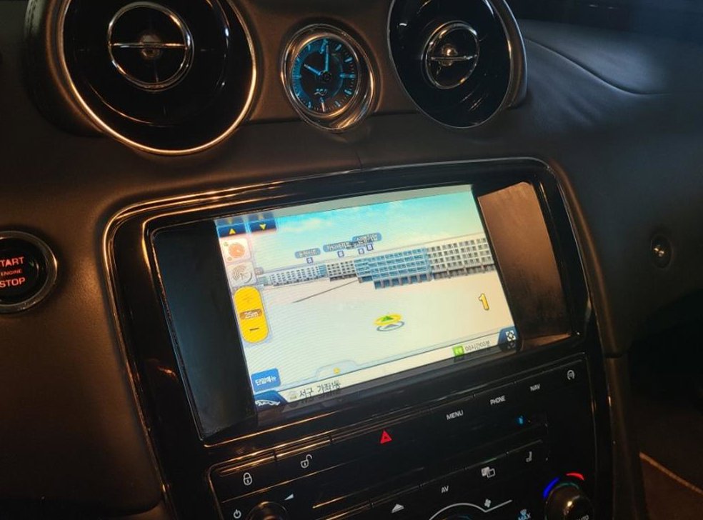 재규어 XJ 3.0D 사진 18