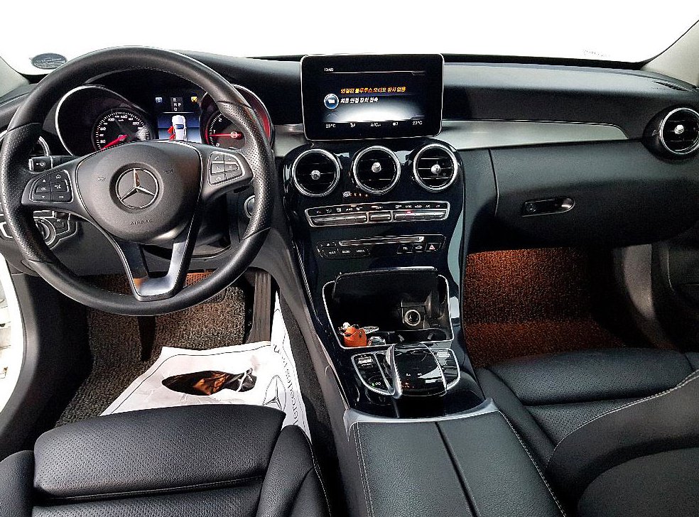 벤츠 C 클래스 C220 d 4MATIC 사진 5