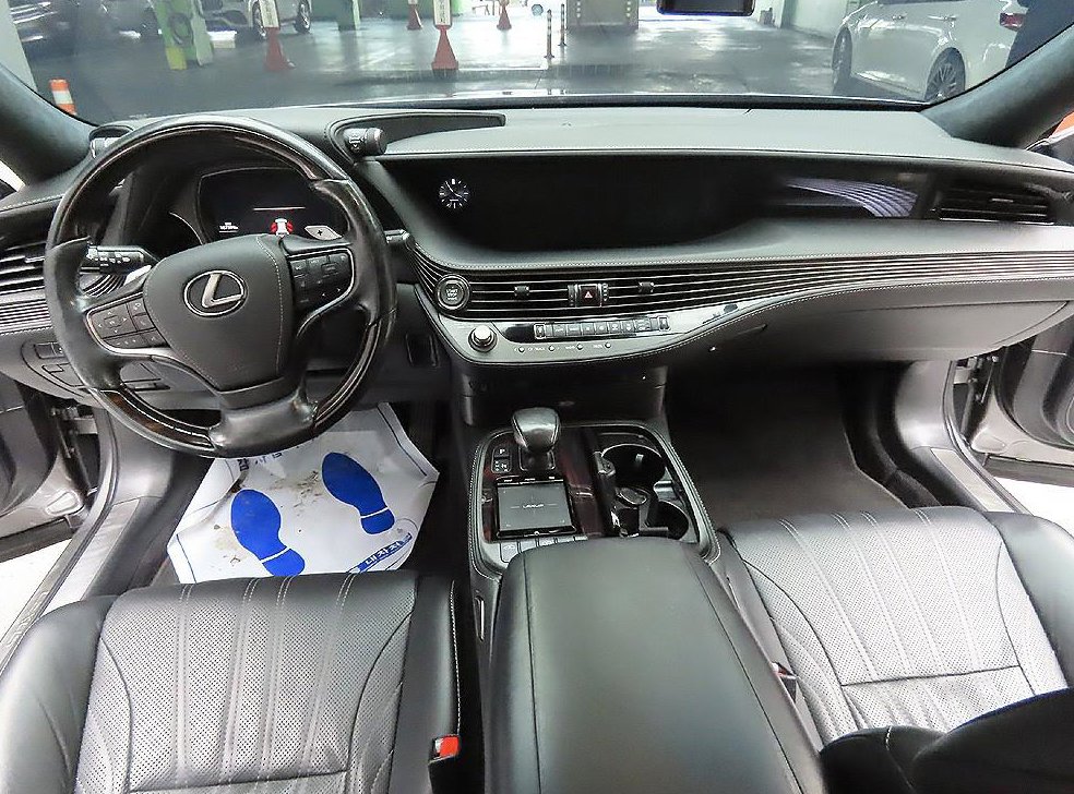 렉서스 LS 3.5 럭셔리 AWD 사진 11