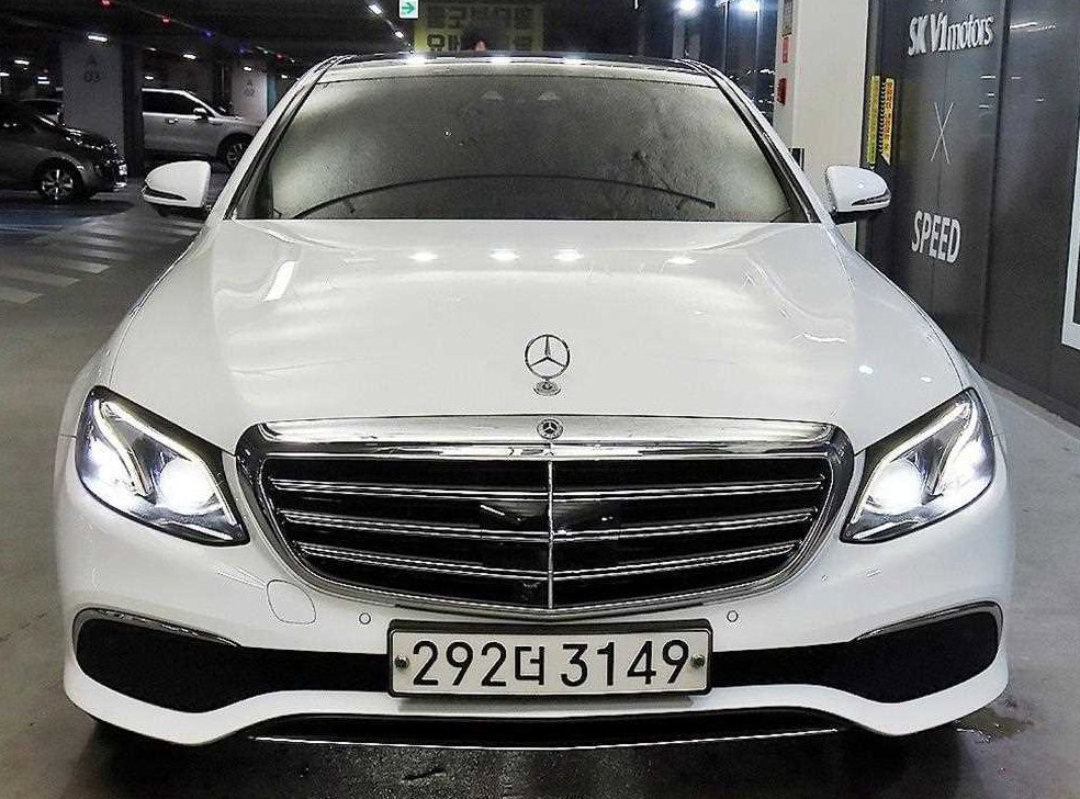 벤츠 E 클래스 E450 4MATIC 익스클루시브 사진 2