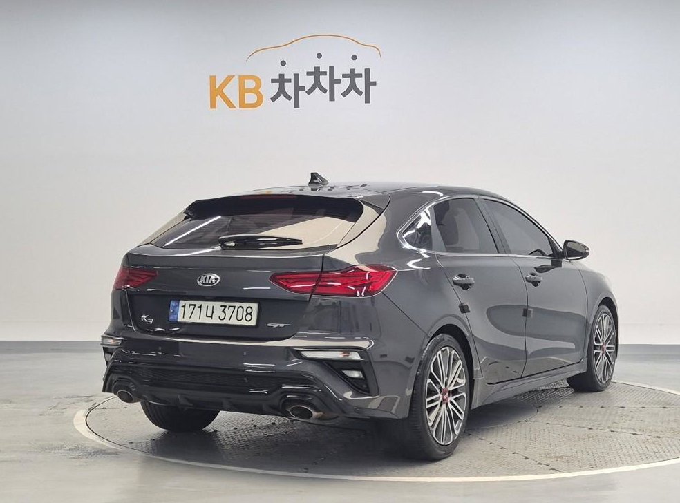 기아 K3 5도어 GT 시그니처 사진 3