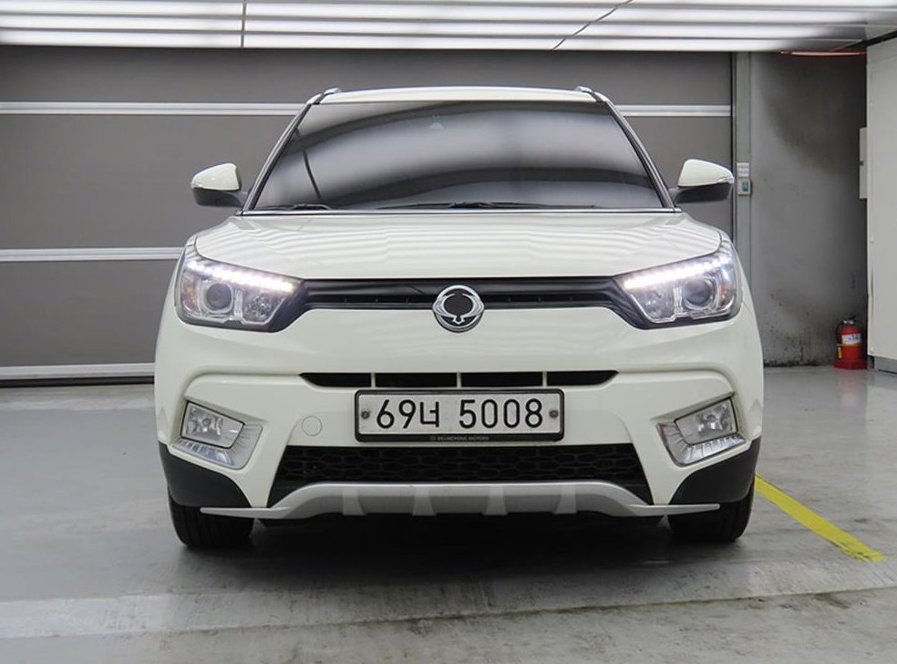 KG모빌리티(쌍용)  티볼리 디젤 2WD 1.6 LX 사진 2