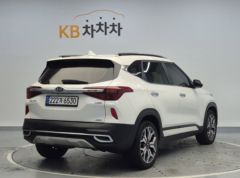기아 셀토스 가솔린 1.6 터보 4WD 사진 3