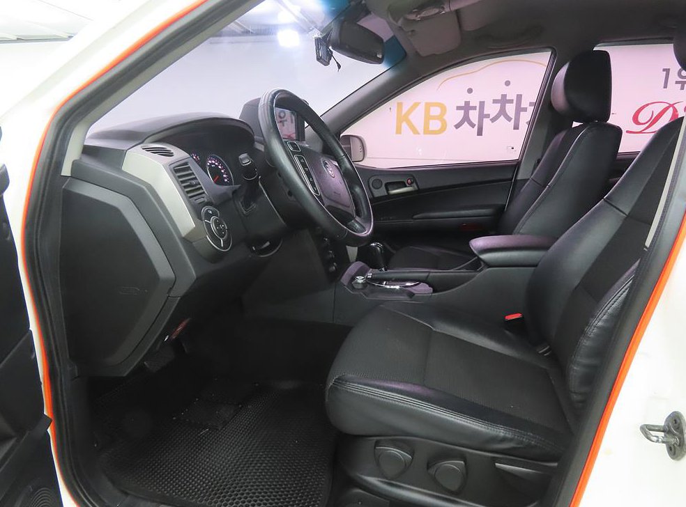 KG모빌리티(쌍용)  코란도 디젤 2WD CX5 사진 5