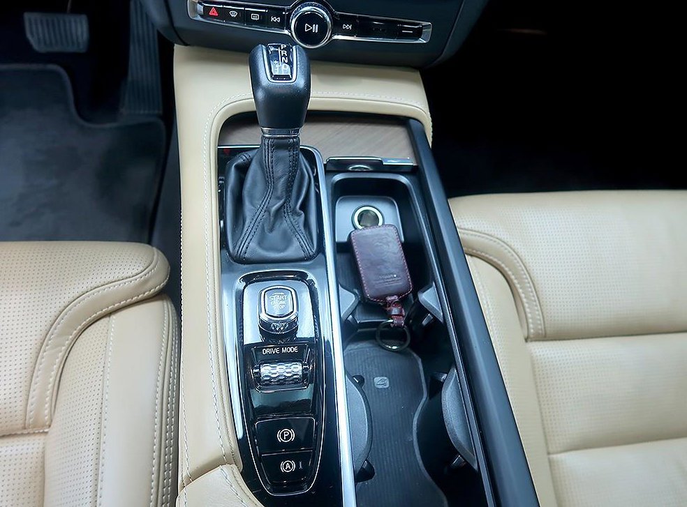 볼보 S90 T5 인스크립션 사진 10