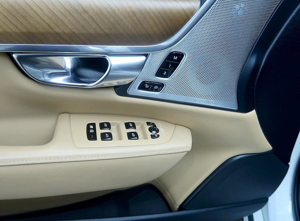 볼보 S90 T5 인스크립션 사진 13