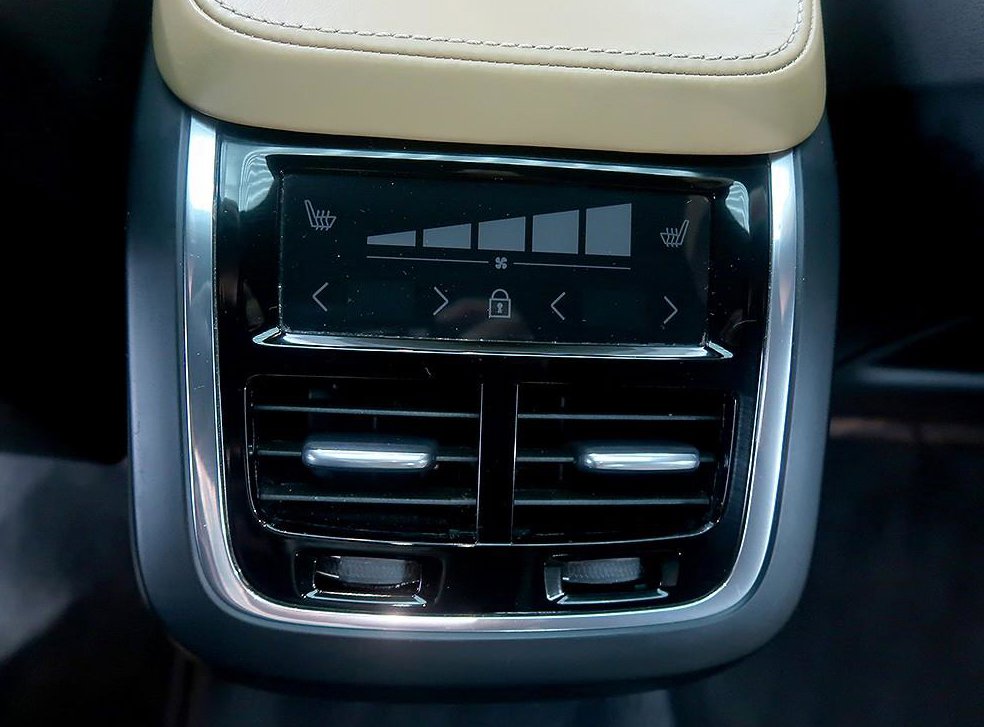 볼보 S90 T5 인스크립션 사진 14