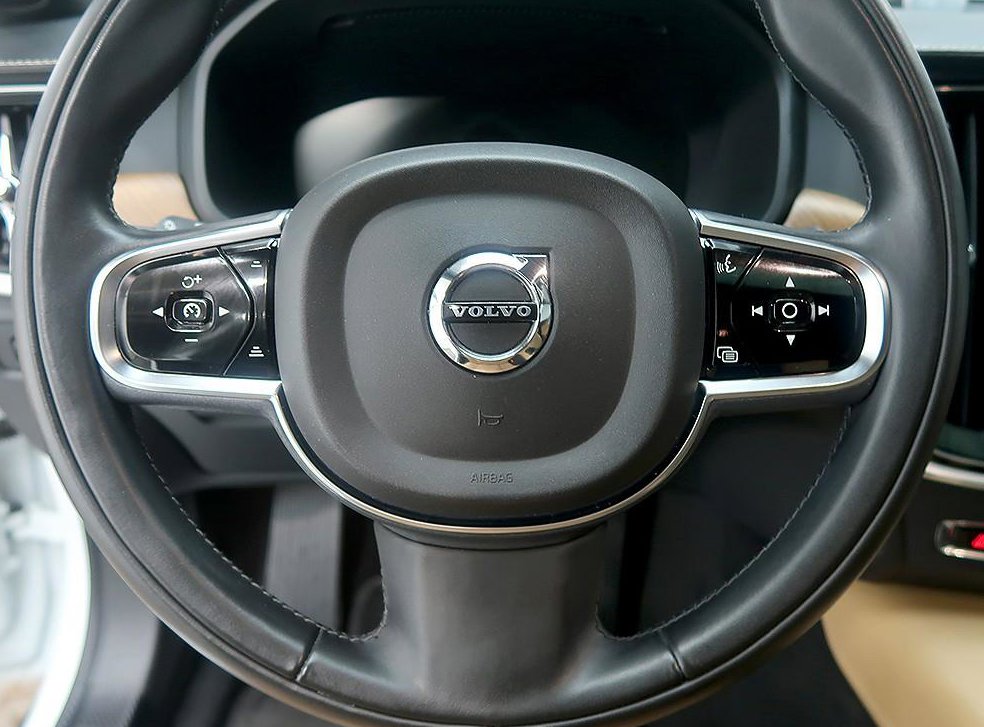 볼보 S90 T5 인스크립션 사진 16