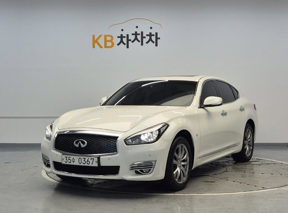 인피니티 Q 3.7AWD