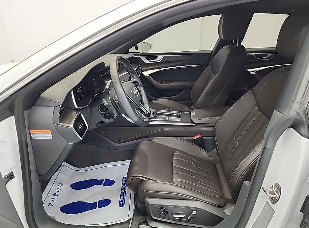 아우디 A7 55 TFSI 콰트로 프리미엄 사진 11