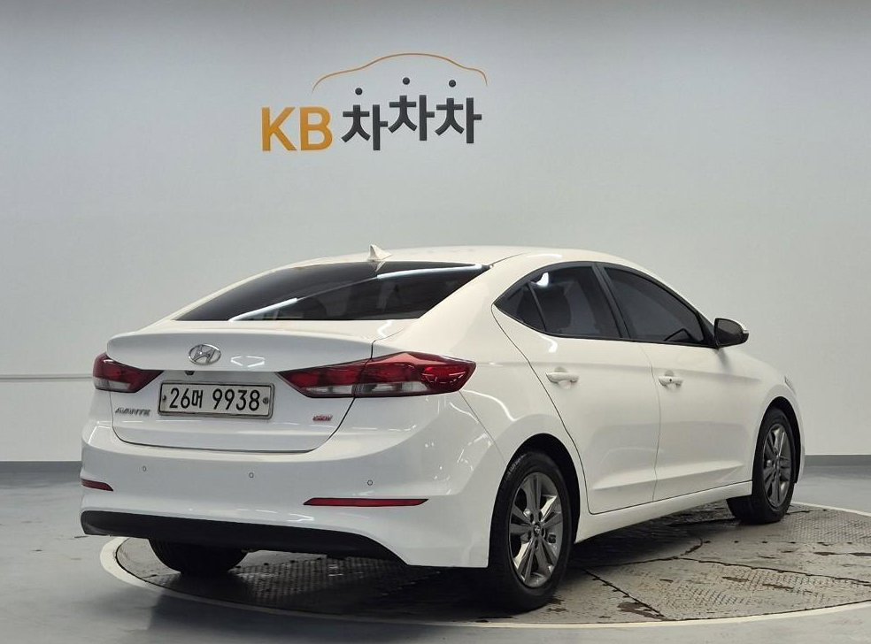현대 아반떼 1.6 GDI 스마트 스페셜 사진 3