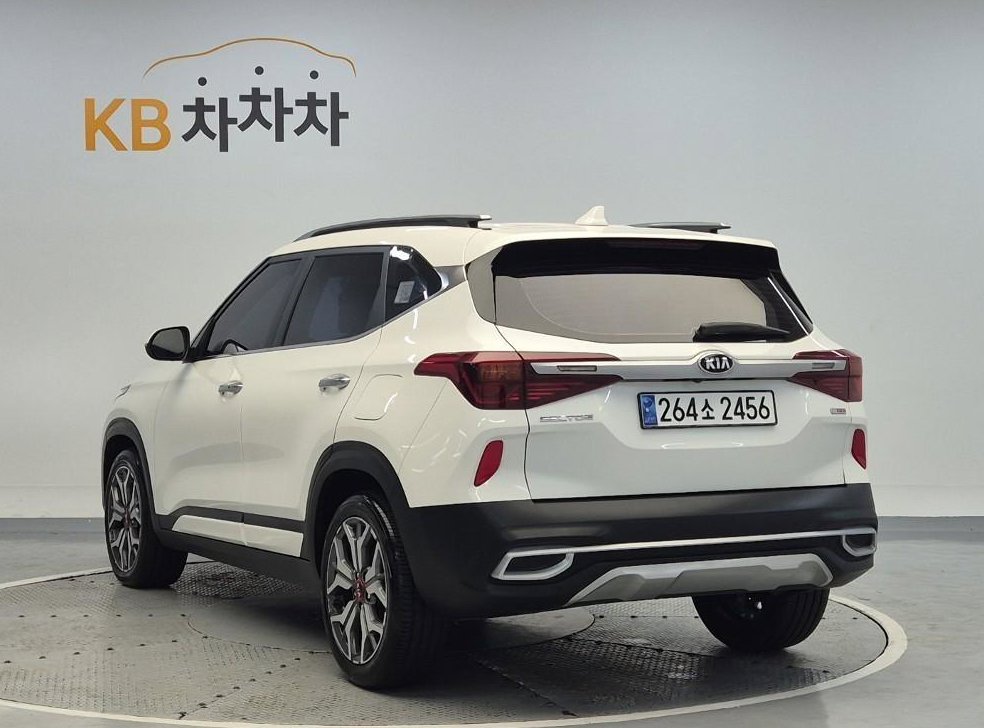 기아 셀토스 가솔린 1.6 터보 2WD 사진 3
