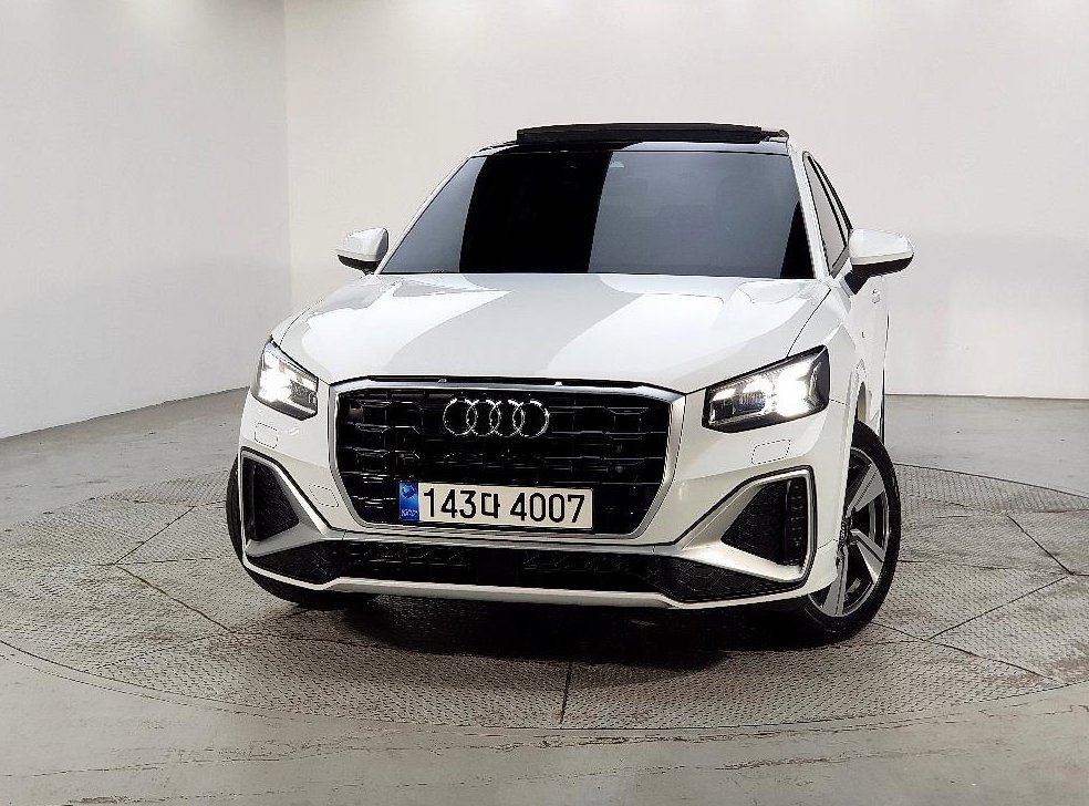 아우디 Q2 35 TDI 프리미엄 사진 2