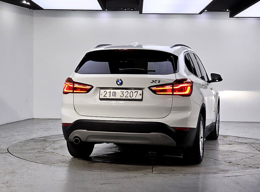BMW X1 xDrive 18d 사진 3