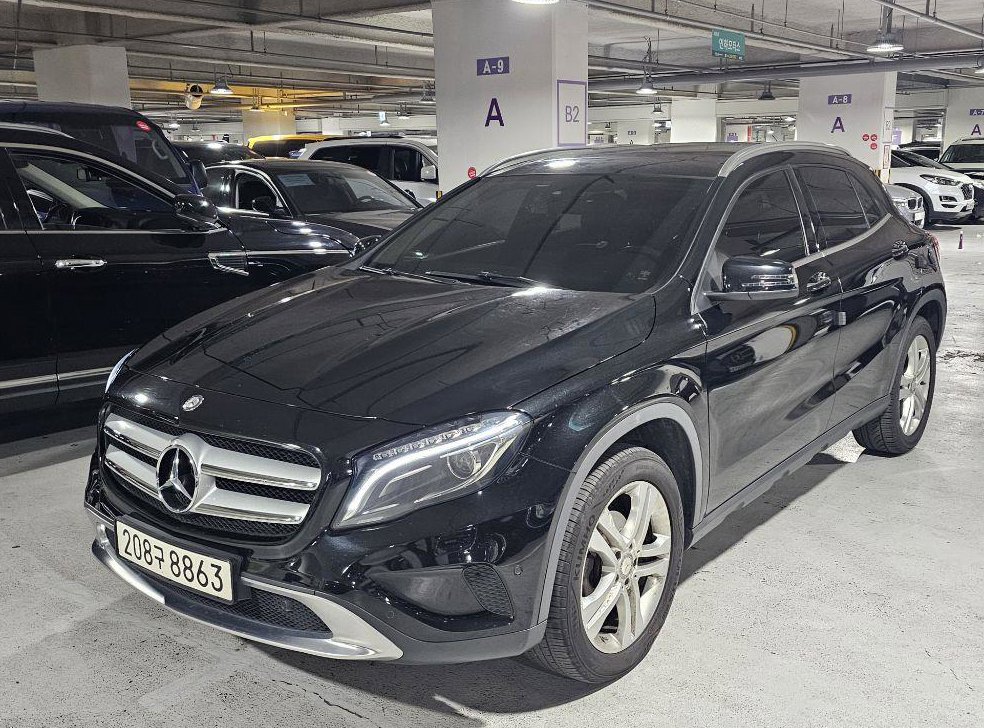벤츠 GLA 클래스 GLA200 D 사진 2