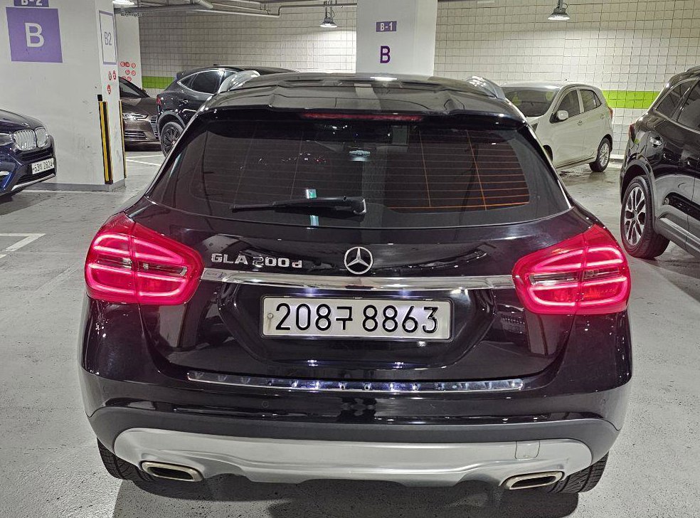 벤츠 GLA 클래스 GLA200 D 사진 3