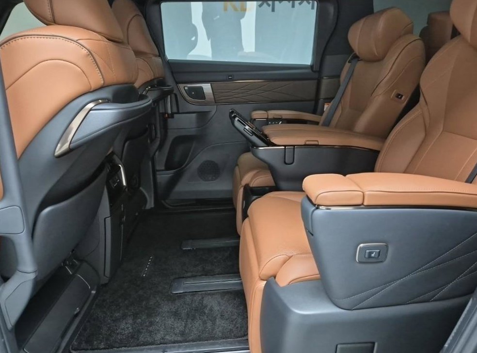 토요타 알파드 2.5 HEV AWD 사진 12