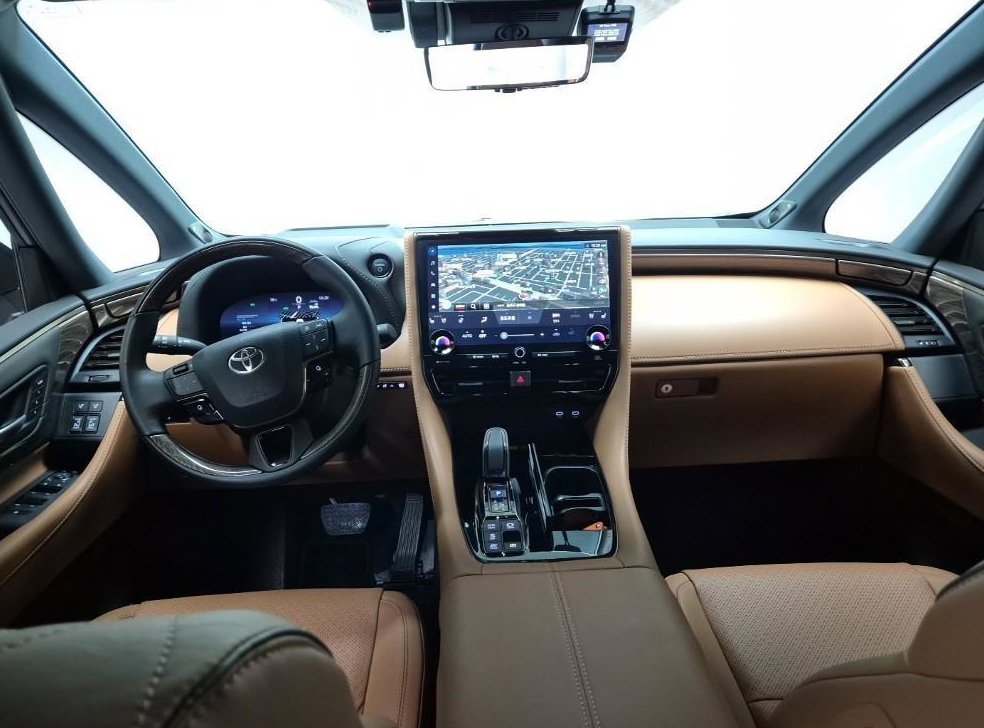 토요타 알파드 2.5 HEV AWD 사진 7