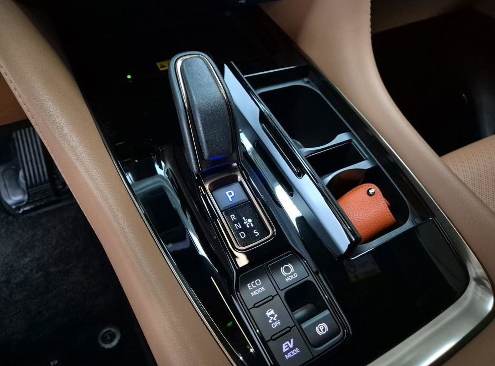 토요타 알파드 2.5 HEV AWD 사진 8