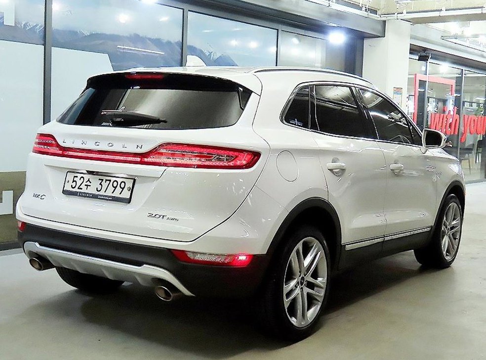 링컨 MKC 2.0 AWD 사진 4