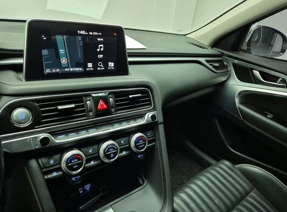제네시스 G70 2.0T AWD 사진 10