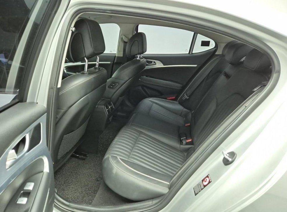 제네시스 G70 2.0T AWD 사진 12