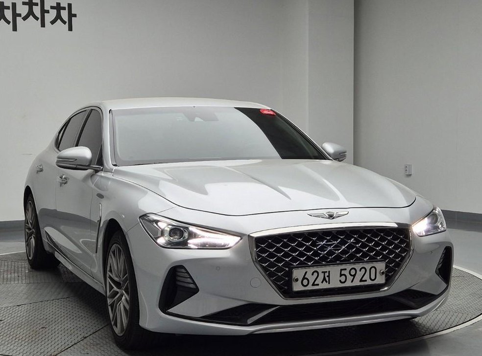 제네시스 G70 2.0T AWD 사진 4