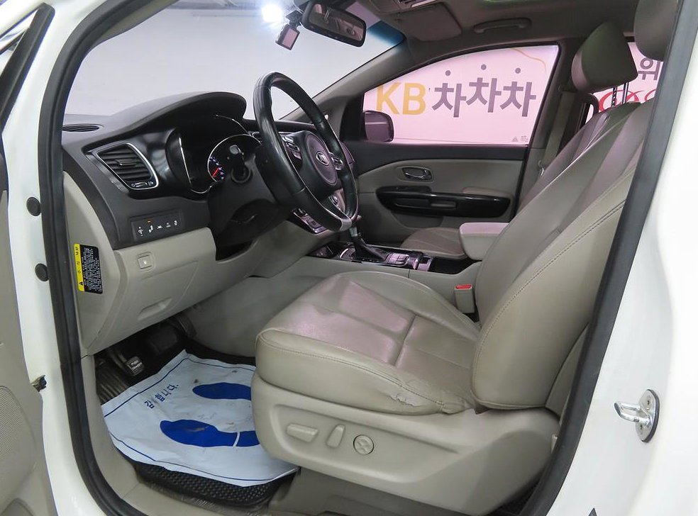 기아 카니발 디젤 9인승 노블레스 사진 5