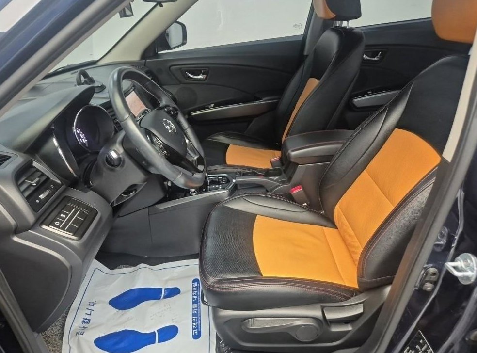 KG모빌리티(쌍용)  티볼리 2WD 가솔린 1.6 IX 사진 11