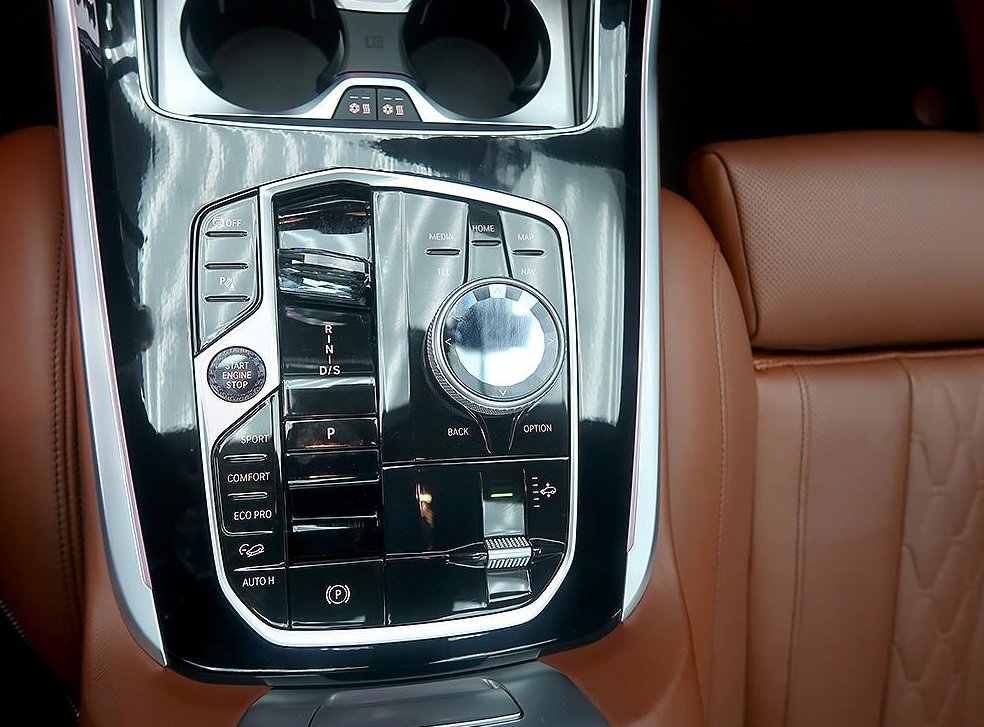 BMW X7 xDrive 40i M 스포츠 사진 10