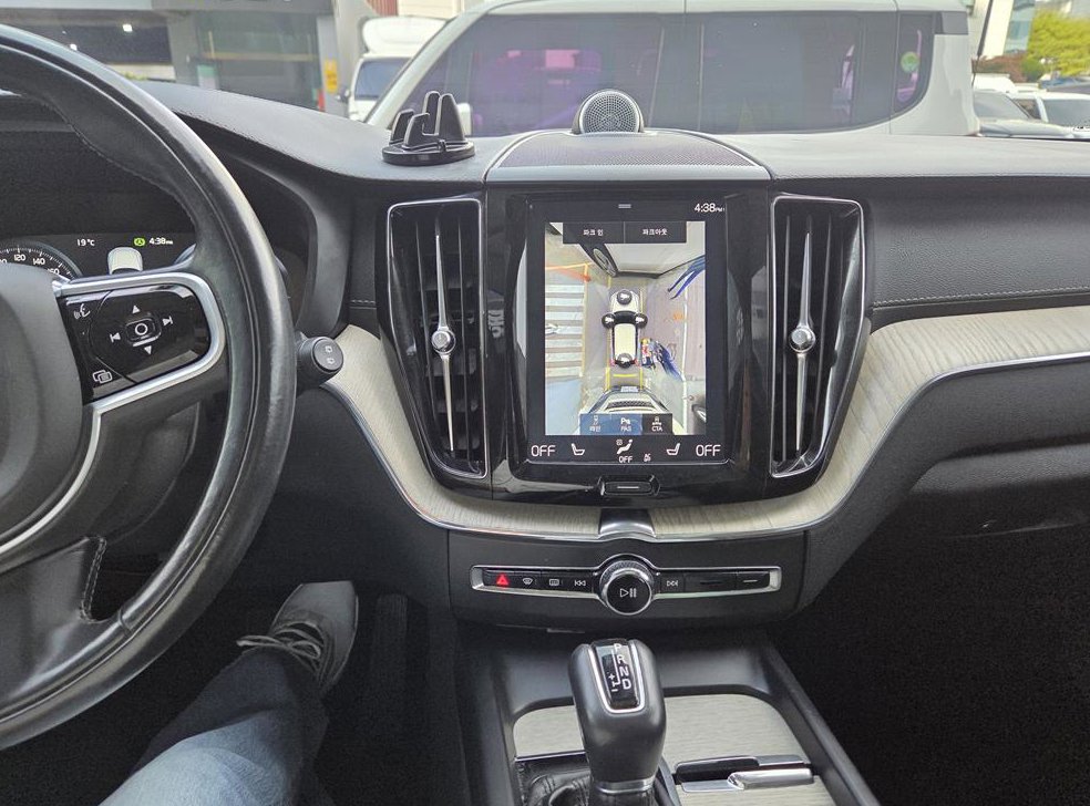 볼보 XC60 D5 AWD 인스크립션 사진 17