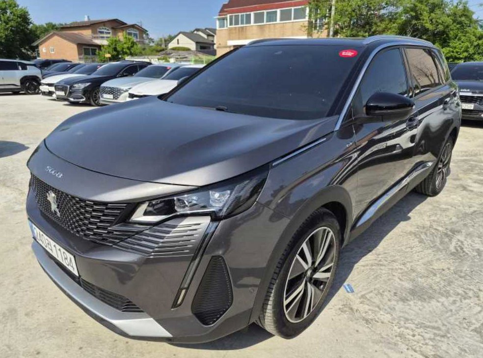 푸조 5008 1.2 Pure Tech GT