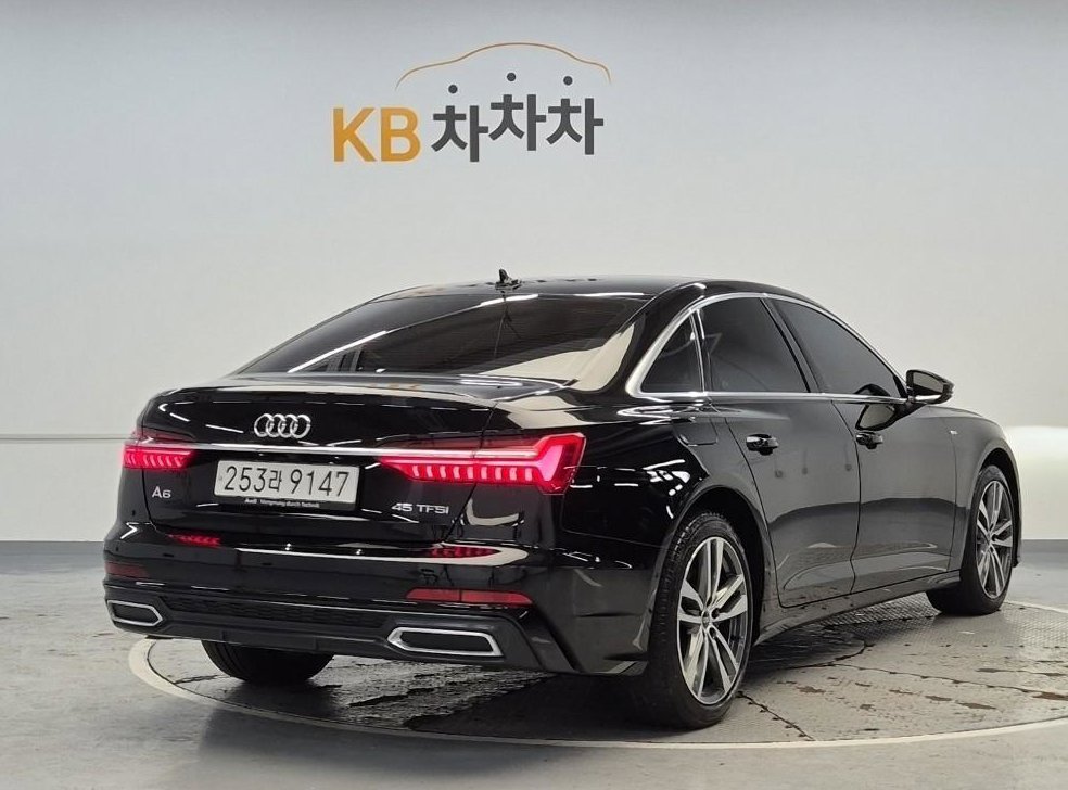 아우디 A6 45 TFSI 프리미엄 사진 4