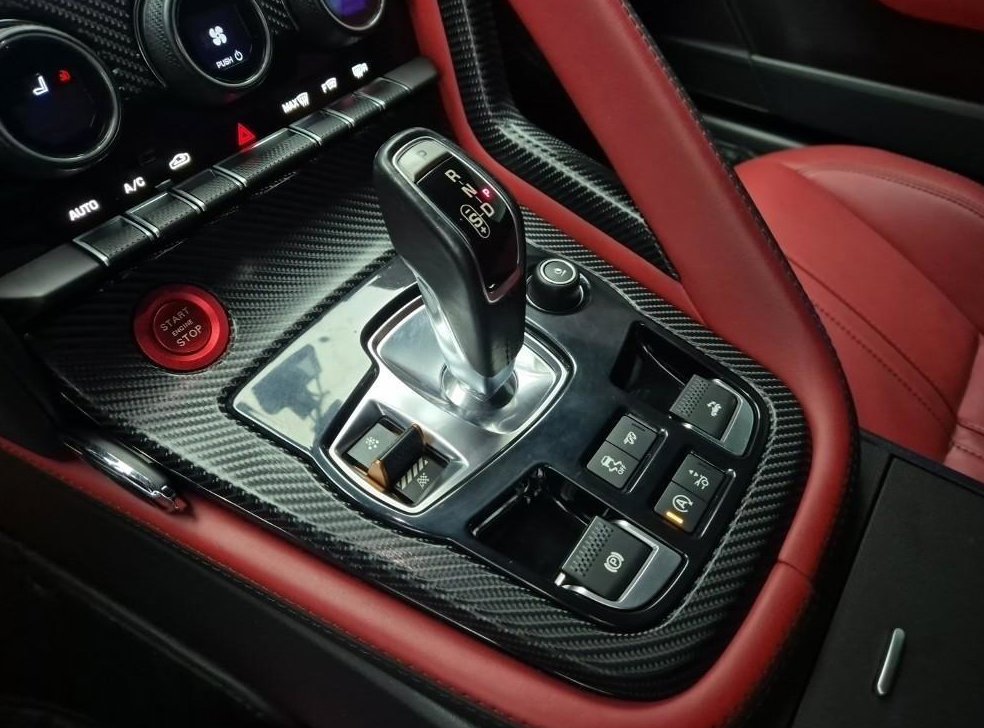 재규어 F-TYPE 3.0 S 컨버터블 사진 8