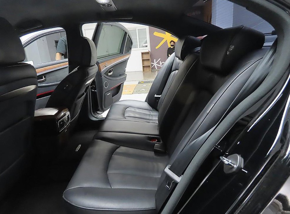 KG모빌리티(쌍용)  체어맨 가솔린 4WD CW700 4TRONIC 사진 9