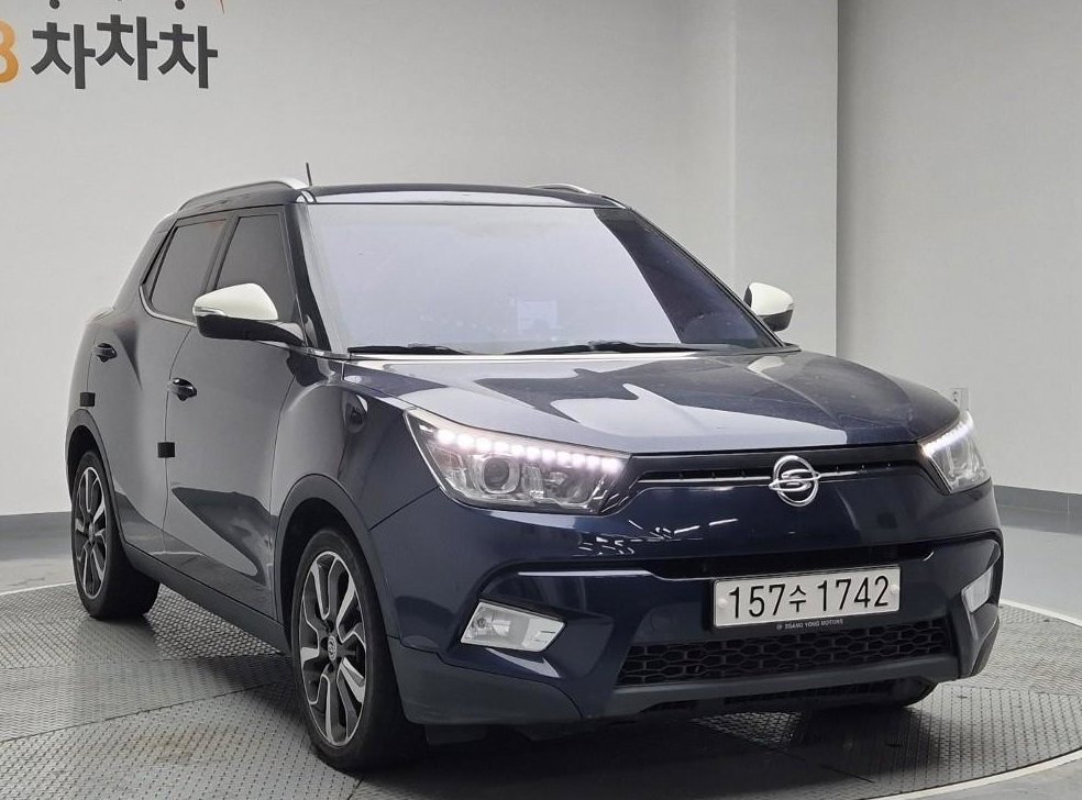 KG모빌리티(쌍용)  티볼리 디젤 2WD 1.6 VX 사진 4