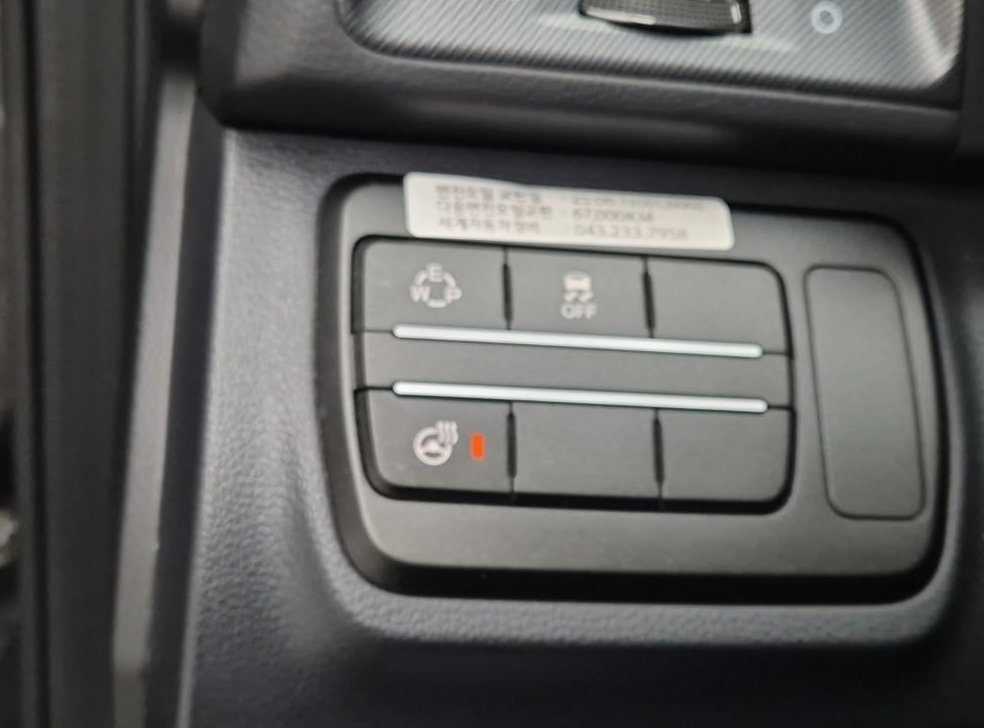 KG모빌리티(쌍용)  티볼리 디젤 2WD 1.6 LX 사진 16