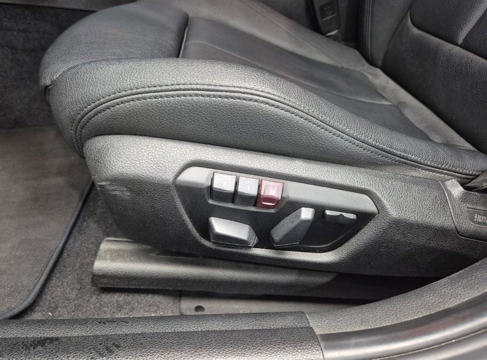 BMW 1시리즈 120d 스포츠 팩 1 사진 17